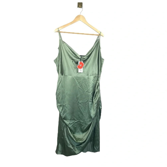 NWT Cider Wedding Guest Satin Cowl Neck Ruched Midi Dress in Green Size 3XL - Picture 3 of 12